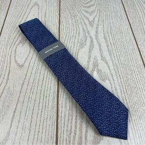 576 - Michael Kors Weaver Floral Tie Blue Navy 410 2MKC23-5035 Silk Blend $69.50